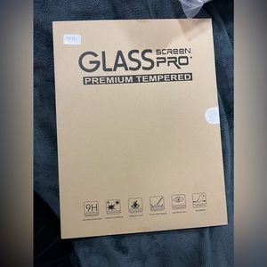 TEMPERED GLASS 12.4 inch tablets